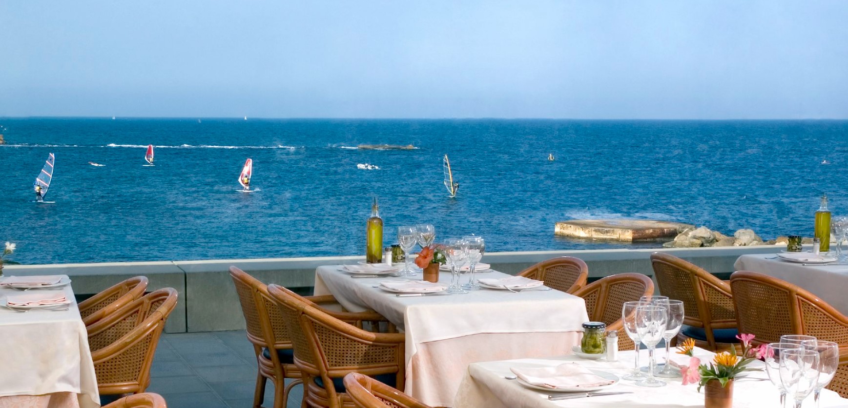 Lee más sobre el artículo Chiringuitos y Restaurantes en La Playa Barcelona: La Guia Completa 2024