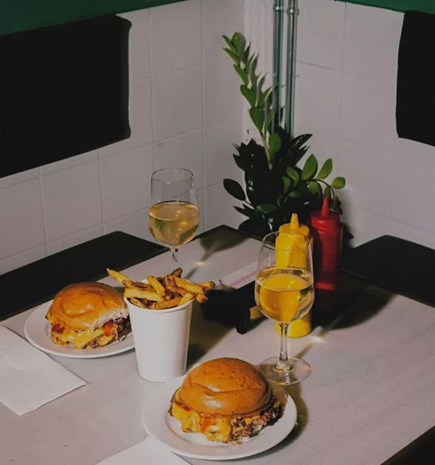 Antonias burger restaurante Sarria