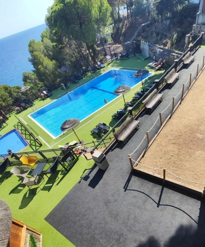 camping con piscina cerca de Barcelona