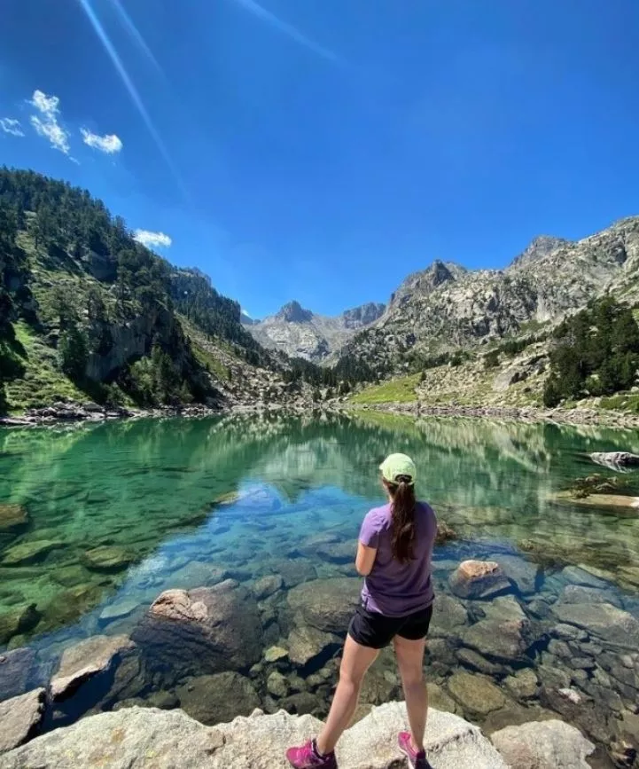 camping en las montañas de los pirineos de Catalunya