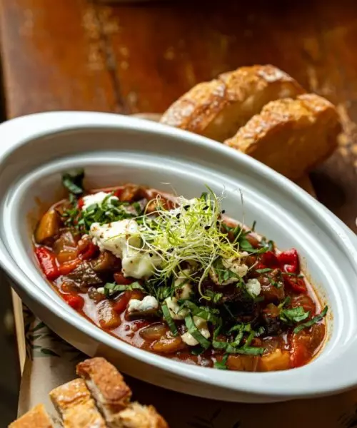 restaurante bueno, bonito y barato con terraza en Barcelona