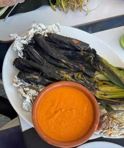 comer calçots en Bracelona