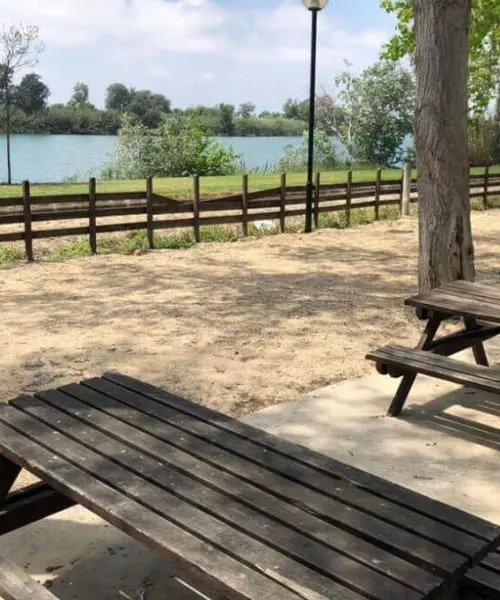 merenderos con barbacoas cerca de la playa en Barcelona