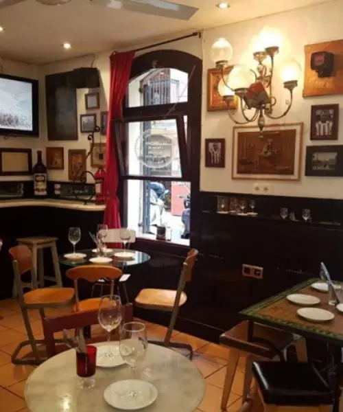 restaurante la peninsular en La Barceloneta